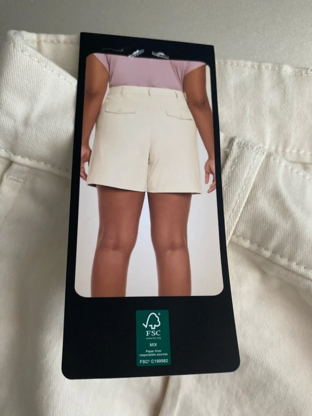 Banana Republic Cream Cotton Button-Front Shorts - Picture 4 of 4